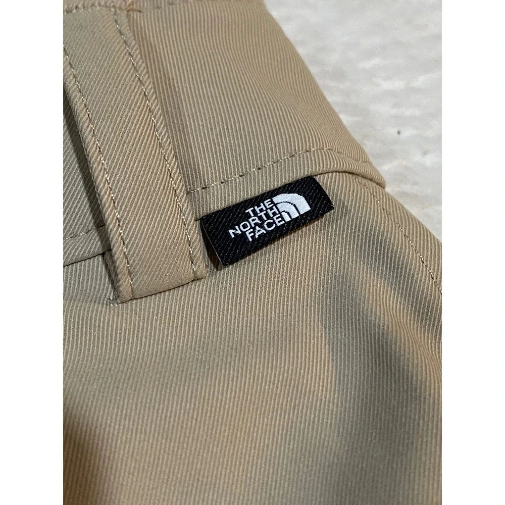 The North Face Mens NF0A5A4K City Standard Modern Fit Chino Pants Tan Khaki 40L